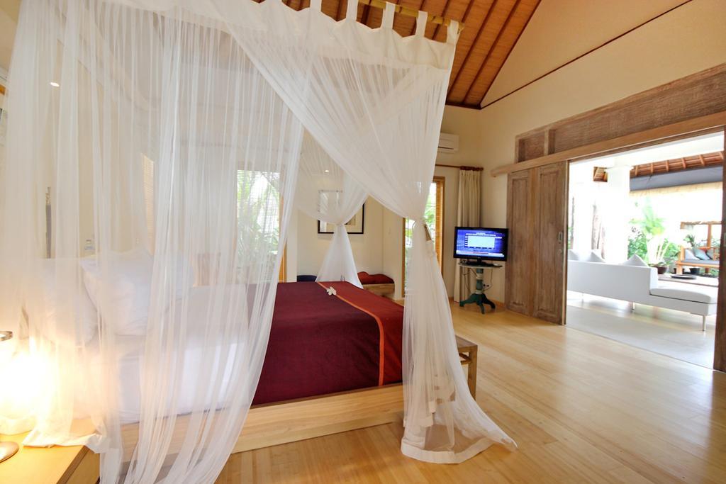 Villa Bali Asri Batubelig Σεμινιάκ Δωμάτιο φωτογραφία